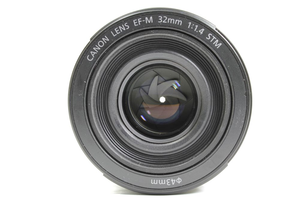 中古 キヤノン EF-M32mm F1.4 STM 程度:A- (美品) 中古 キヤノン EF-M32mm F1.4 STM 程度:A- (美品)