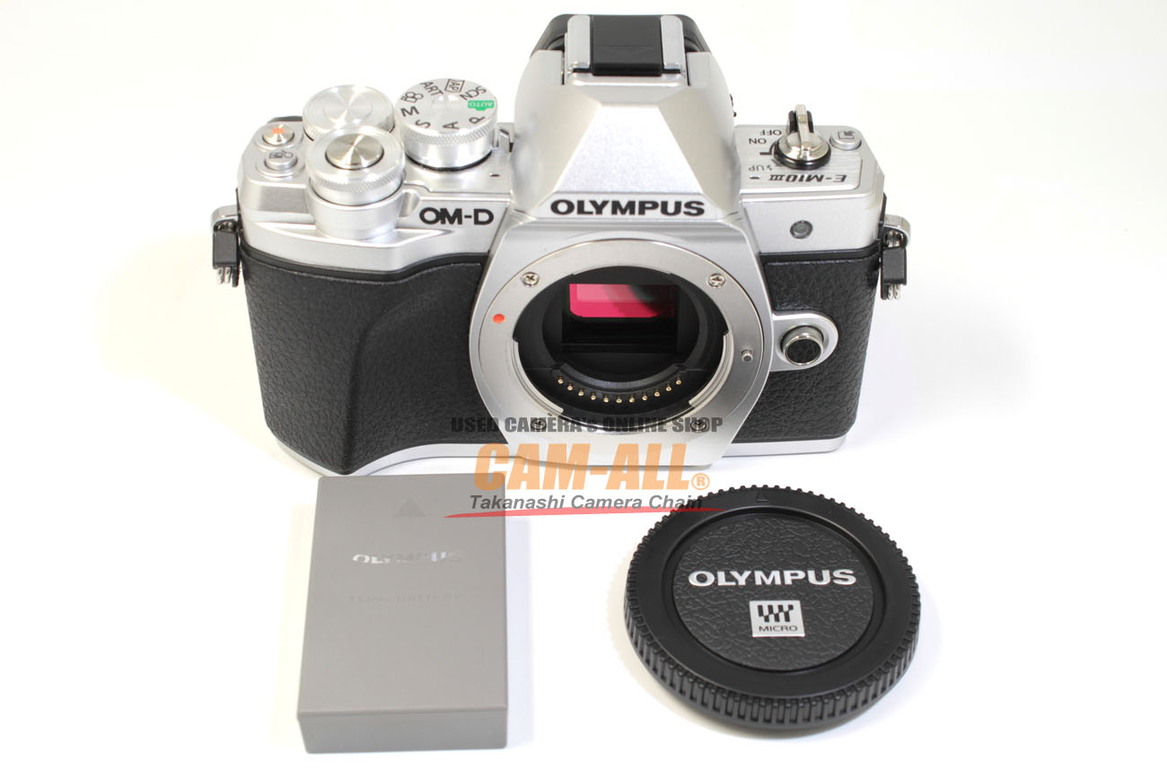 OLYMPUS E-M10 Mark もとめ III 本体と付属品